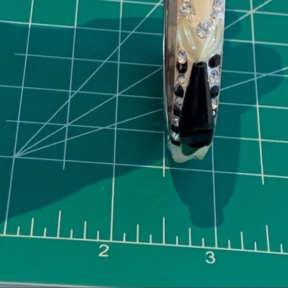 ArtDeco blackwhite lucite crystal bangle bracelet - Picture 11 of 11